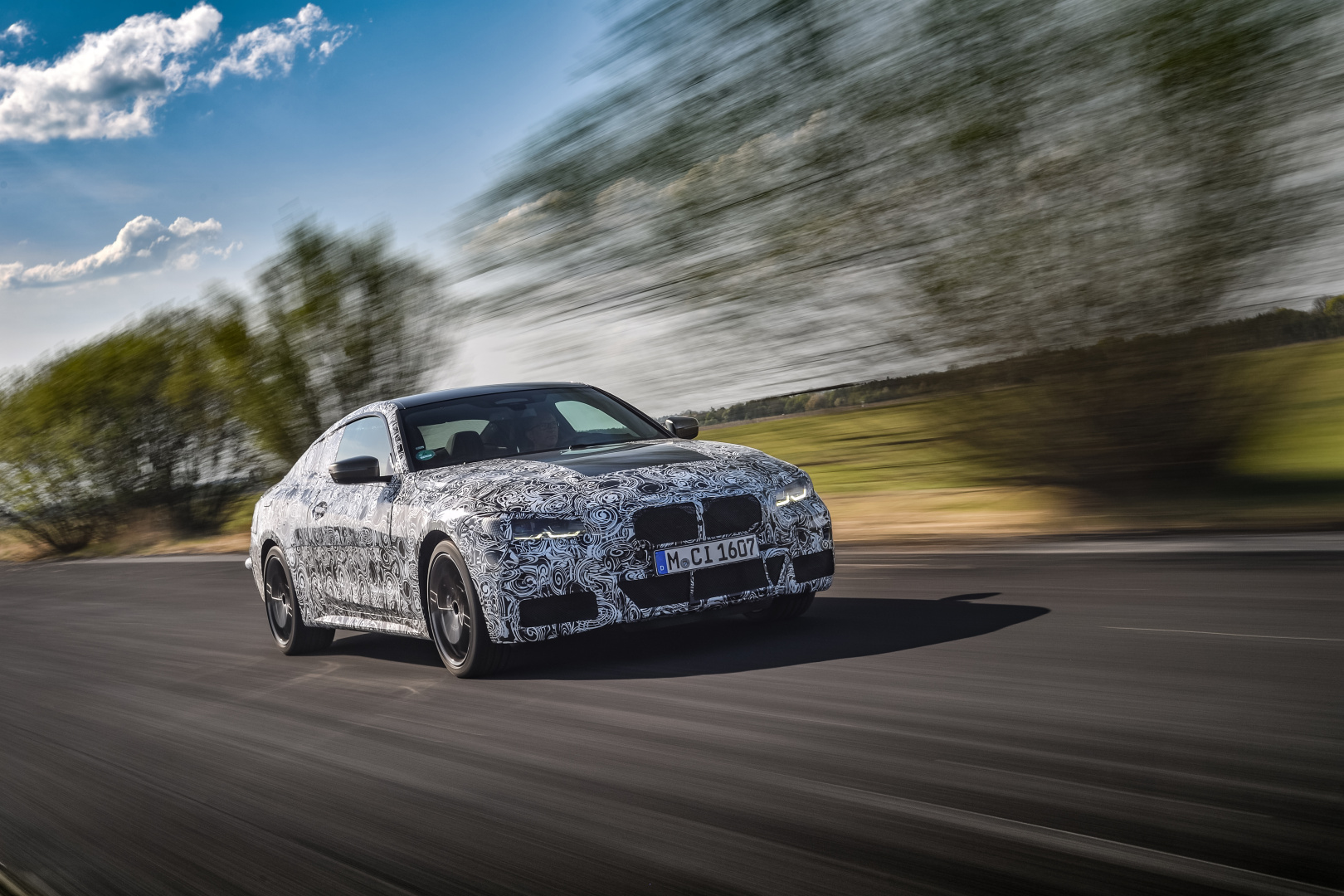 SMALL_P90387891_highRes_the-new-bmw-4-series